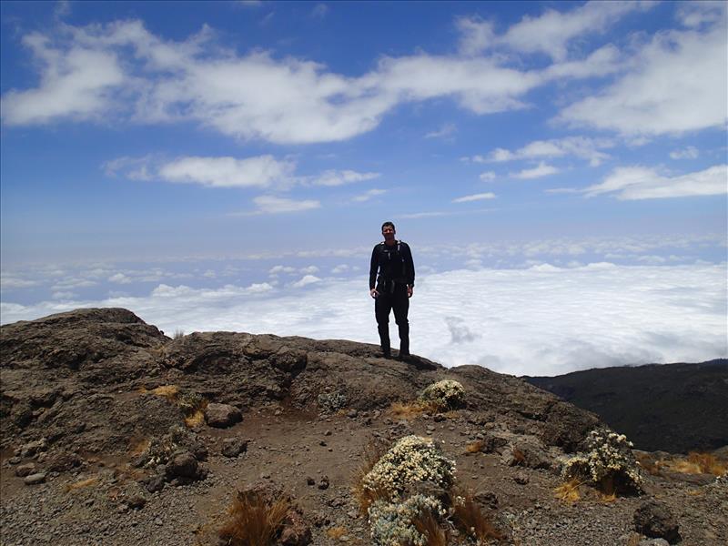 Kowtowing to Kilimanjaro - The nine day western approach